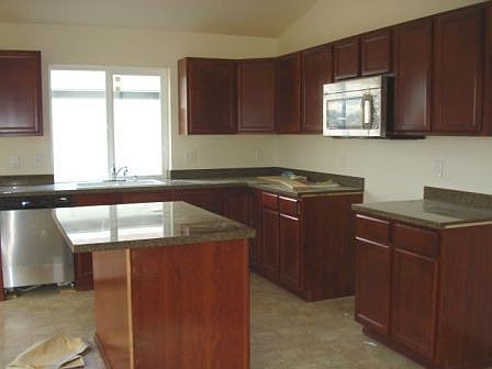 1st image of 2846 Haig Dr SE