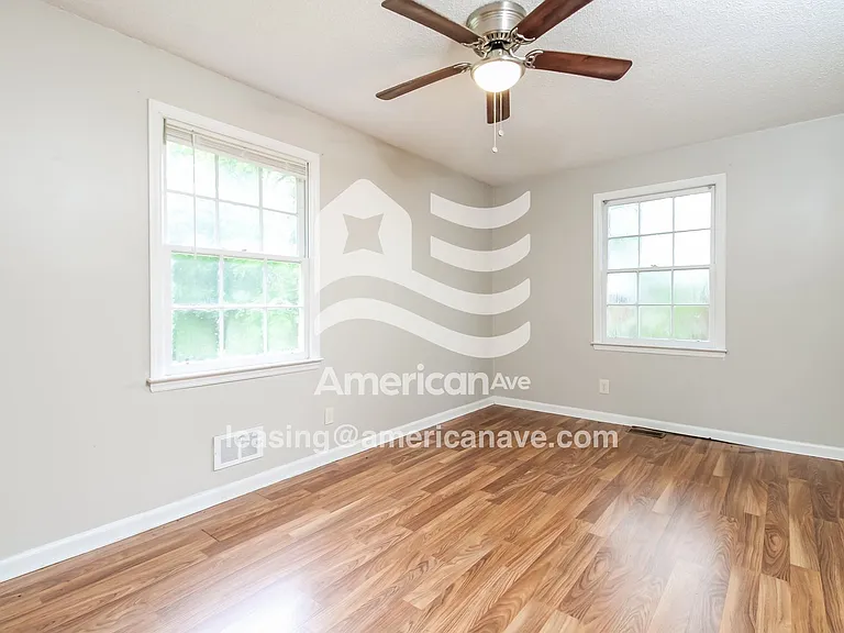 5148_009_main_bedroom_10.jpg