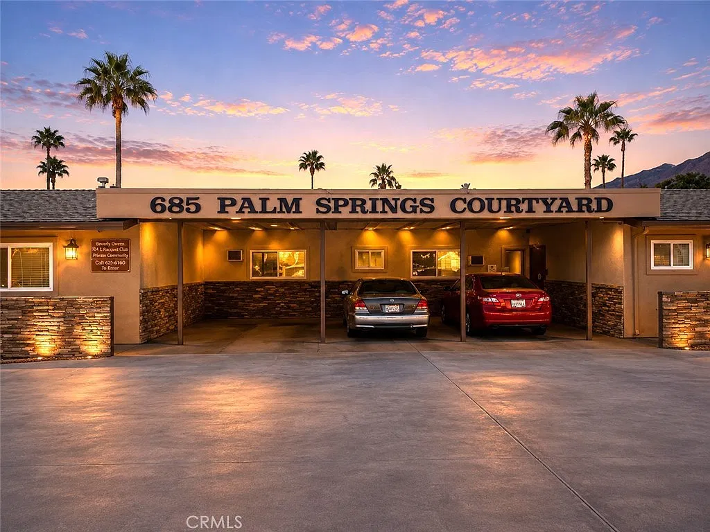 2 bed, 900 sqft, $1,895 — Photo 4