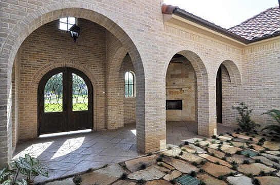4th image of 3501 Chimney Rock Dr