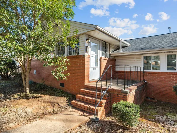 3120 Minnesota Rd, Charlotte, NC 28208
