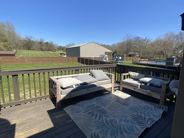 2638 Seven Mile Ferry Rd — Photo 48