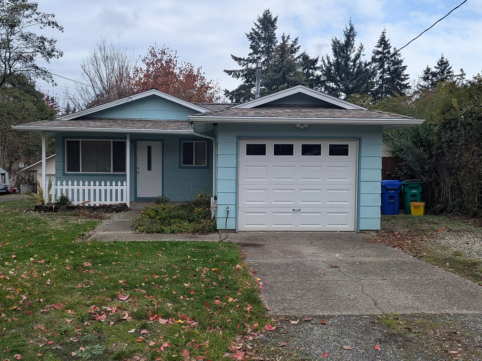 3 bed, 992 sqft, $2,653 — Photo 2