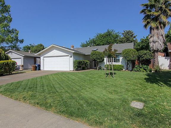 2nd image of 2429 Berrywood Dr