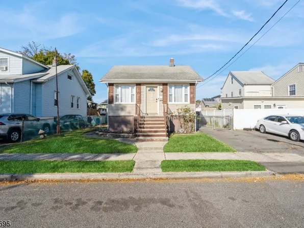 33 Union St Hm, Moonachie Boro, NJ 07074