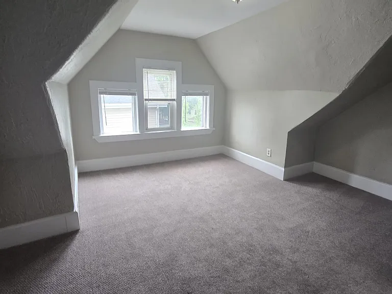 40 Hurd St #2 — Photo 25