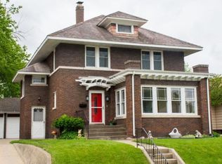 527 W 3rd St, Mishawaka, IN