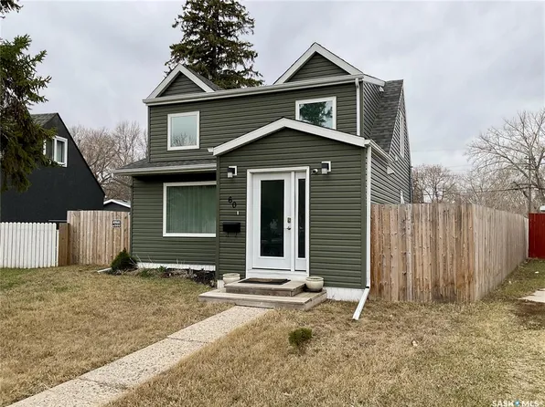 60 Charles CRESCENT, Regina, SK S4T 5X4