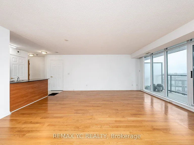 5500 Yonge St #2410 — Photo 10