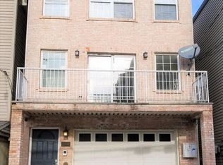 314 6th St #3, Union City, NJ 07087