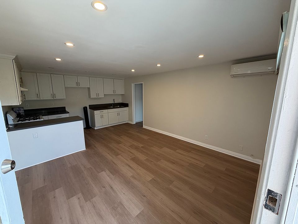 1st image of 3638 Foothill Blvd #4