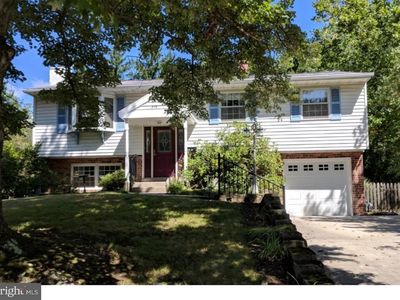 879 Yorktown St, Lansdale, PA, 19446