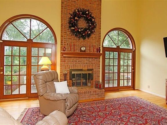 2nd image of 3660 Walnut Park Dr