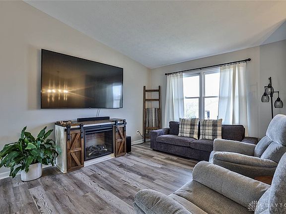 5th image of 6918 Torrington Dr