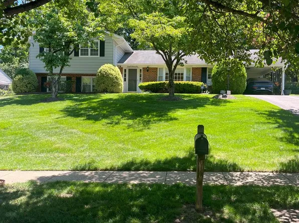 2205 Abbotsford Dr, Vienna, VA 22181