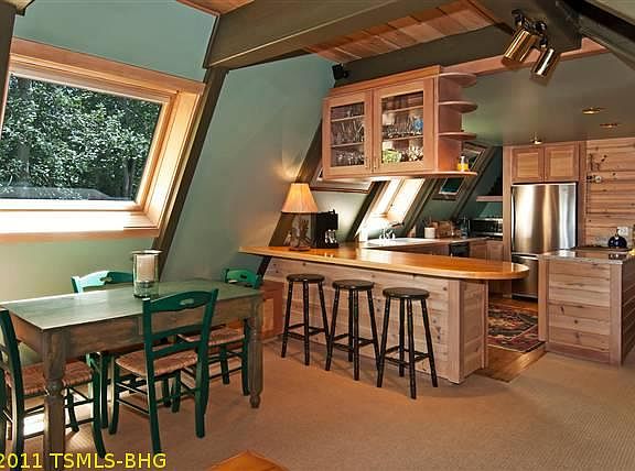 5th image of 4355 Madrone Ave