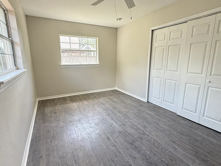 641 Brookside Rd — Photo 28