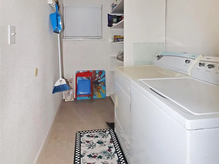 6004 Avenue T — Photo 11