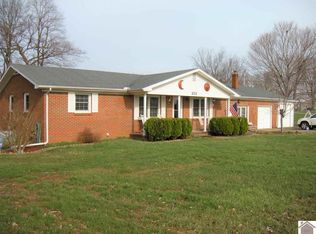 372 Barkley Cir, Cadiz, KY 42211