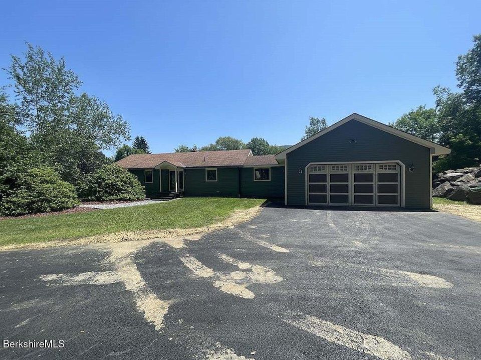 1st image of 40 Willow Cove Rd