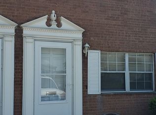 316 Washington St APT 4, Saint Marys, WV