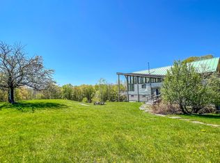 405 Boyd Hill Rd, Wilmington, VT 05363