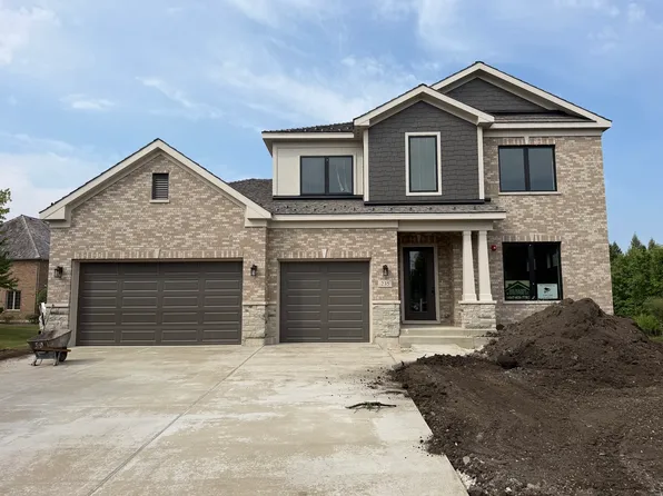 235 Plainfield Ct, Vernon Hills, IL 60061