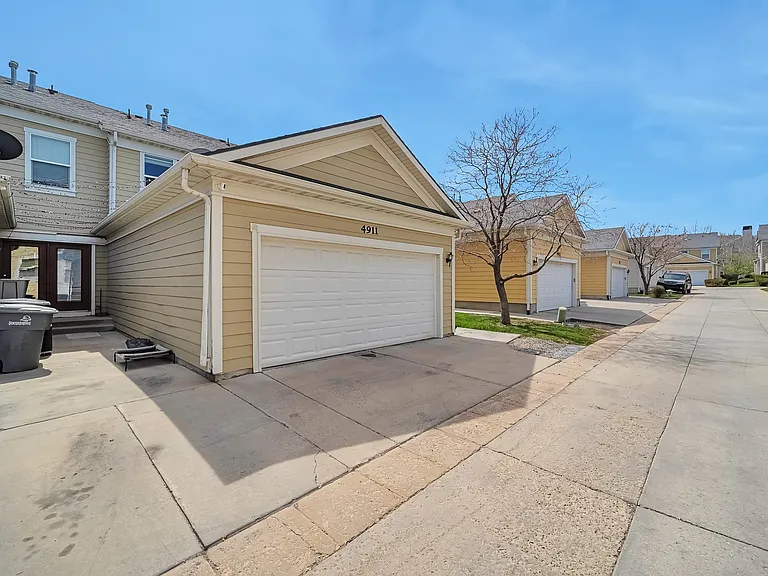 4911 W Calton Ln — Photo 31