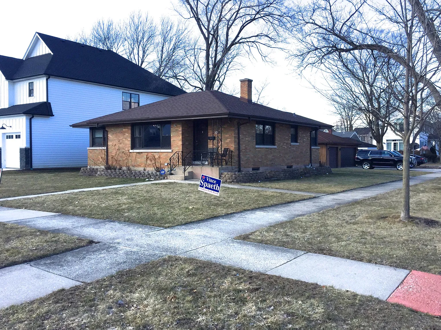 201 E Wilson St photo 1