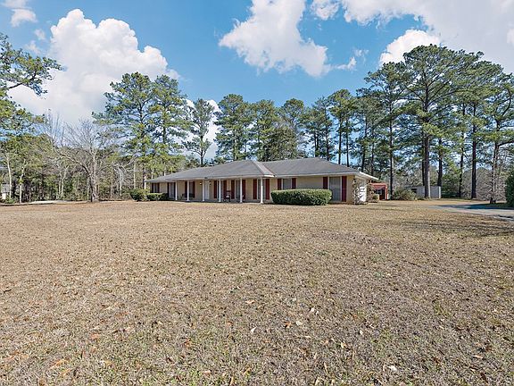 3rd image of 2002 Spaulding Rd