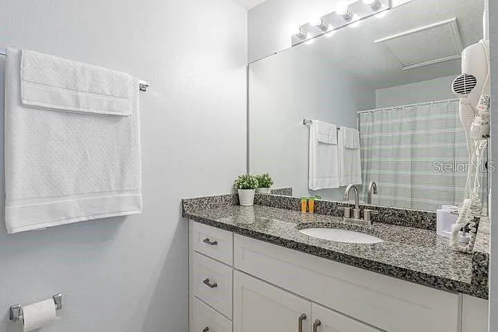 2788 Club Cortile Cir #B — Photo 18