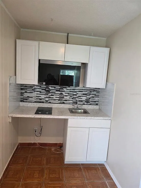 4 bed, 2.0 bath, 1880 sqft, $3,500 — Photo 4