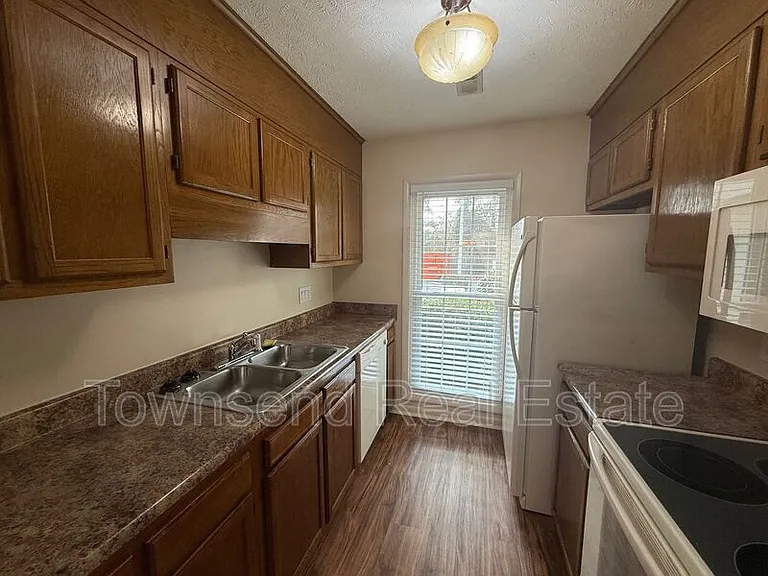 2752 Helaman Ct #3 — Photo 7