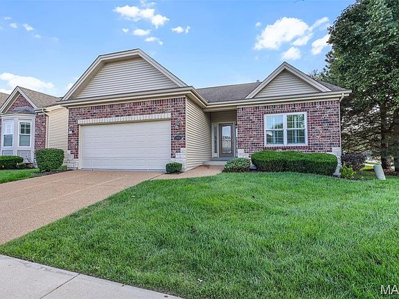 2nd image of 1301 Fairview Glen Dr