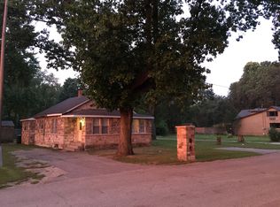 335 Country Club Dr, Elkhart, IN 46514
