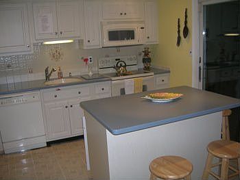 BRIGHT & AIRY UPDATED KITCHEN