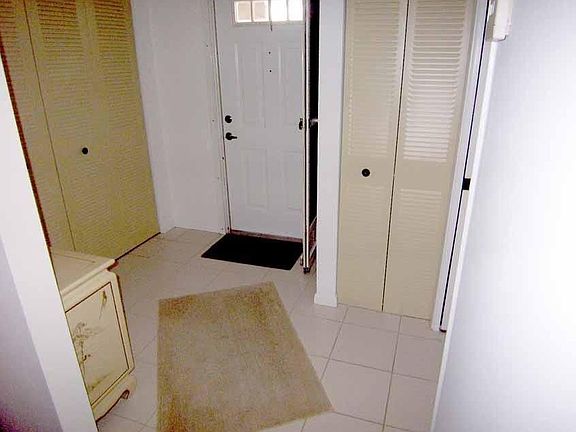 3rd image of 5810 Summerfield Ct