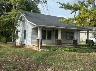 1303 Smallhouse Rd, Bowling Green, KY 42104