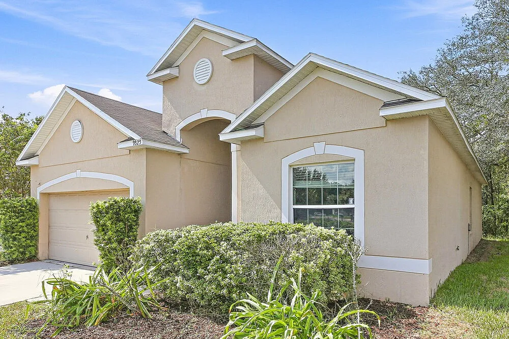 3 bed, 2.0 bath, 1792 sqft, $1,875 — Photo 3