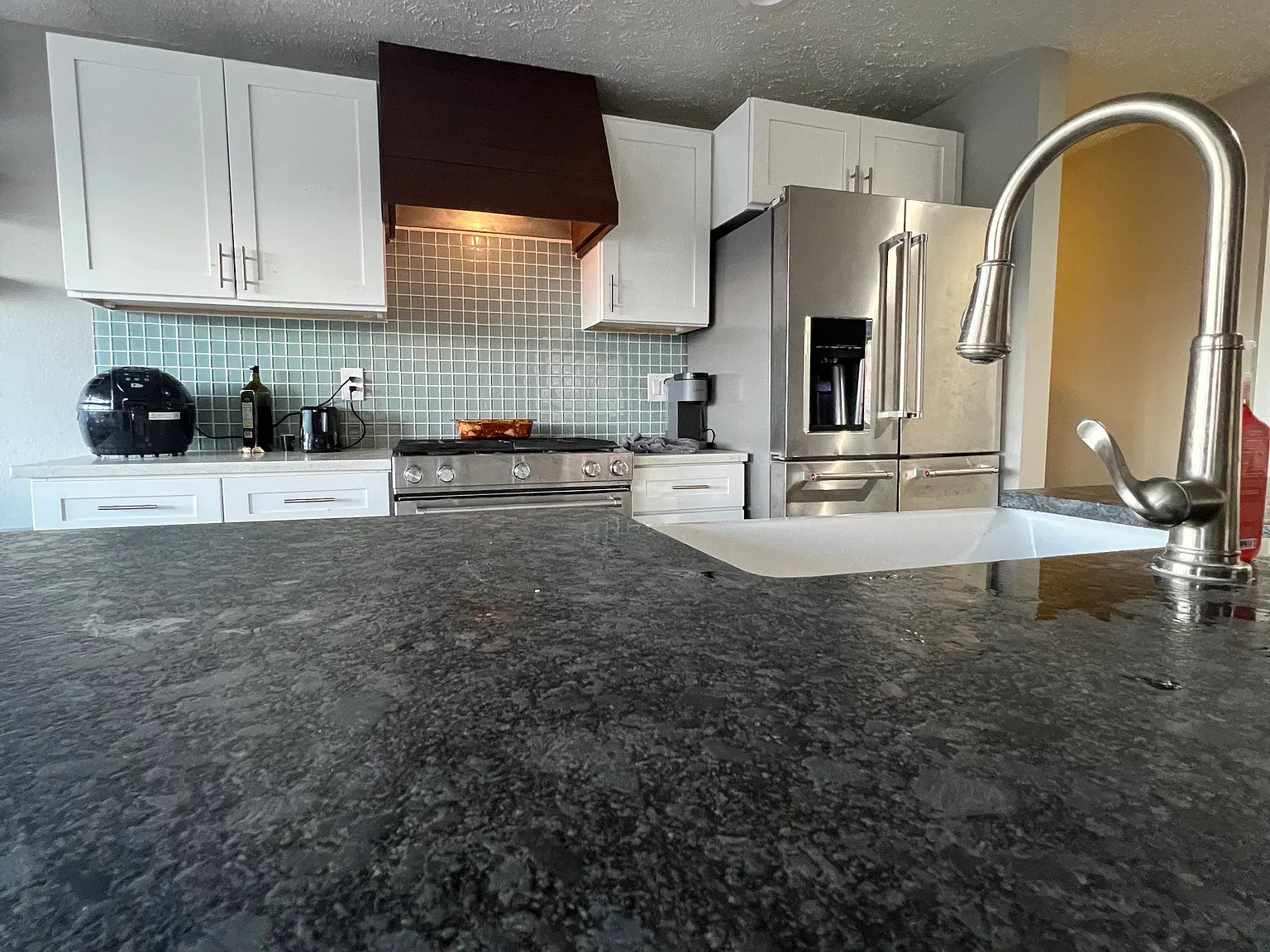 12504 W Charles Rd — Photo 2