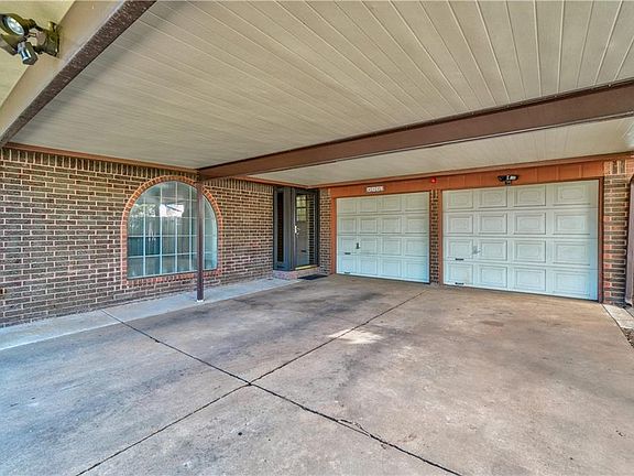 4th image of 4112 Overland Dr