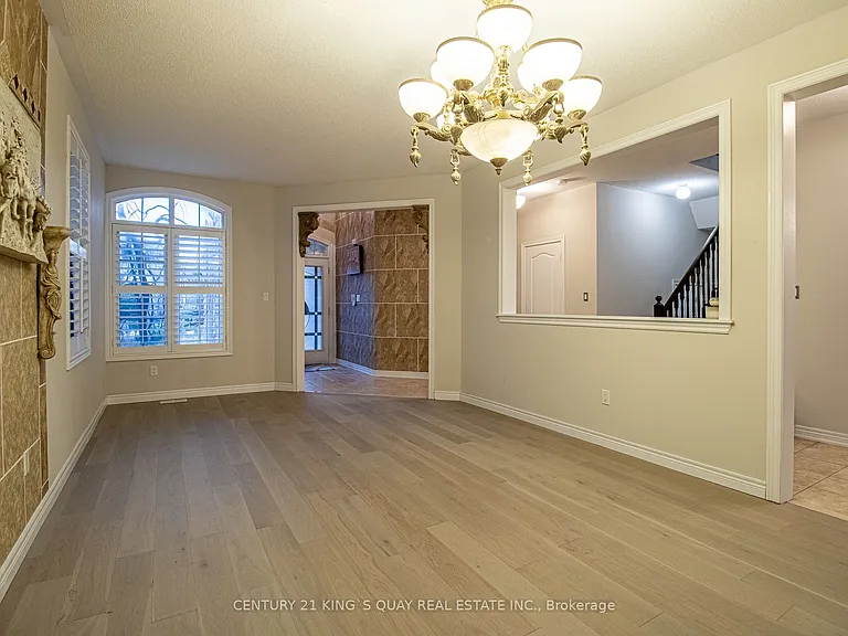 6 Messina Ave — Photo 9