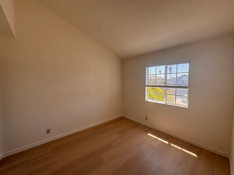 34306 Kenwood Dr — Photo 12