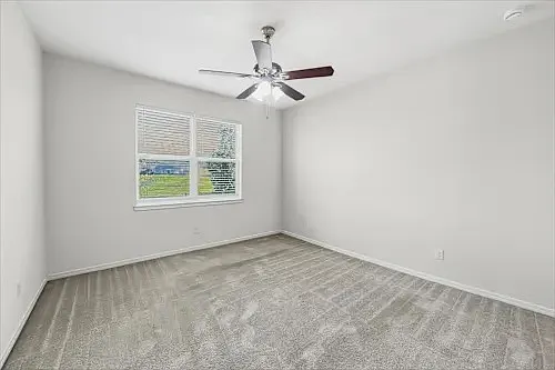 4 bed, 1580 sqft, $2,499 — Photo 2