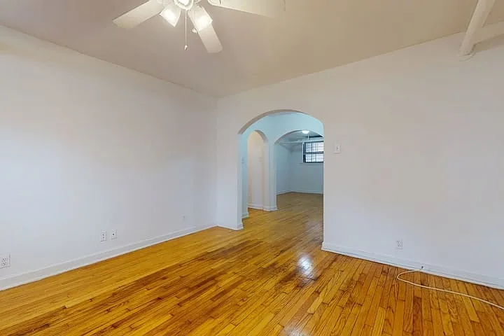 4455 S. Greenwood Avenue — Photo 28