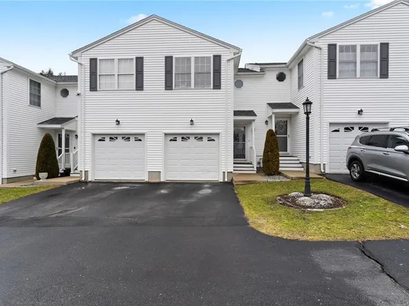 572 Smithfield Rd #A3, North Providence, RI 02911