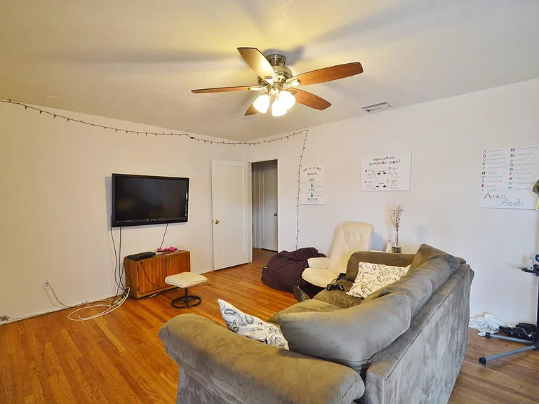 6228 Stewart St — Photo 5
