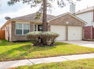 11919 S Brenton Knoll Dr, Tomball, TX 77375