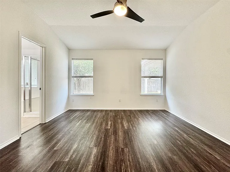 1015 Aiken Dr — Photo 20