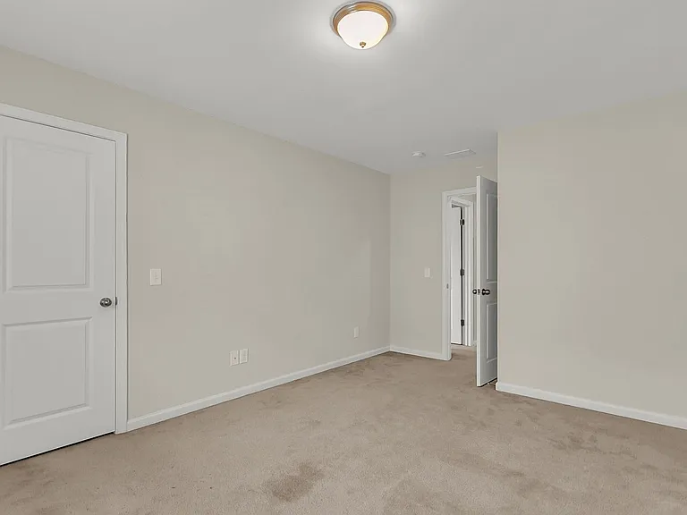 8903 Skipping Rock Ln — Photo 31